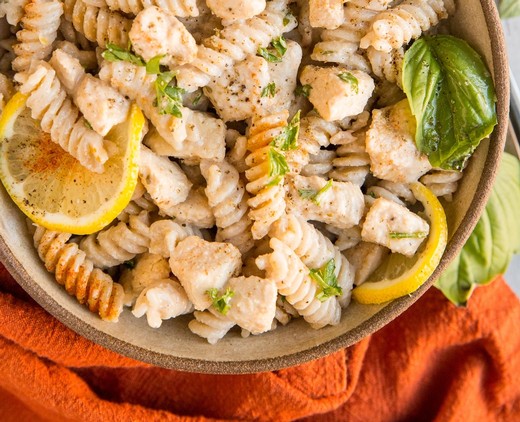 GLUTEN-FREE DAIRY-FREE CREAMY CHICKEN PASTA